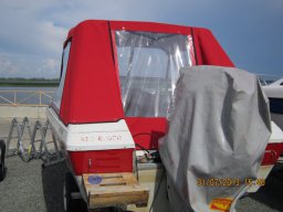 Ходовой тент на катер CONGUEST