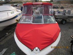 Ходовой тент на катер CONGUEST