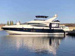 Ходовой тент на яхту Princess