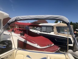 Дуги +бимини топ для катера Stingray 220 Cs в собранном состоянии под чехлом