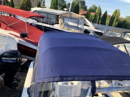 Ходовой разборный тент на катер Stingray 220 Cs