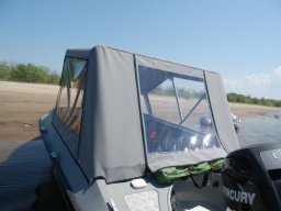 Ходовой тент на катер UMS-450